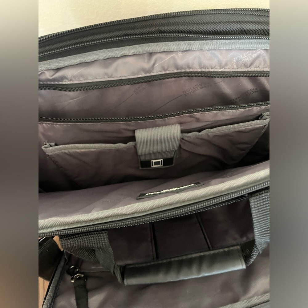 Black checkpoint airport security friendly travel work commute padded laptop bag - Picture 2 of 6